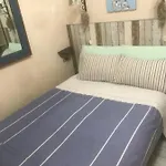 & Me Дом отдыха
